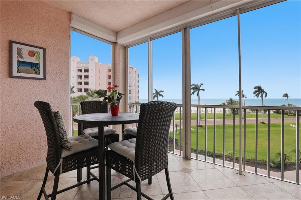 260 Barefoot Beach BLVD 304-18