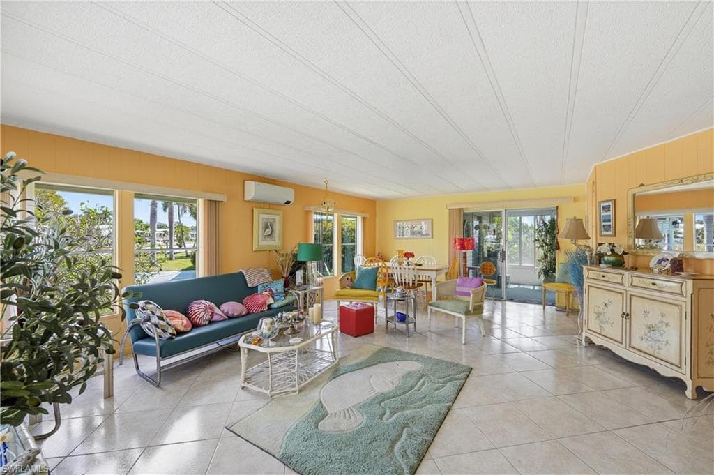 101 Audubon RD-6