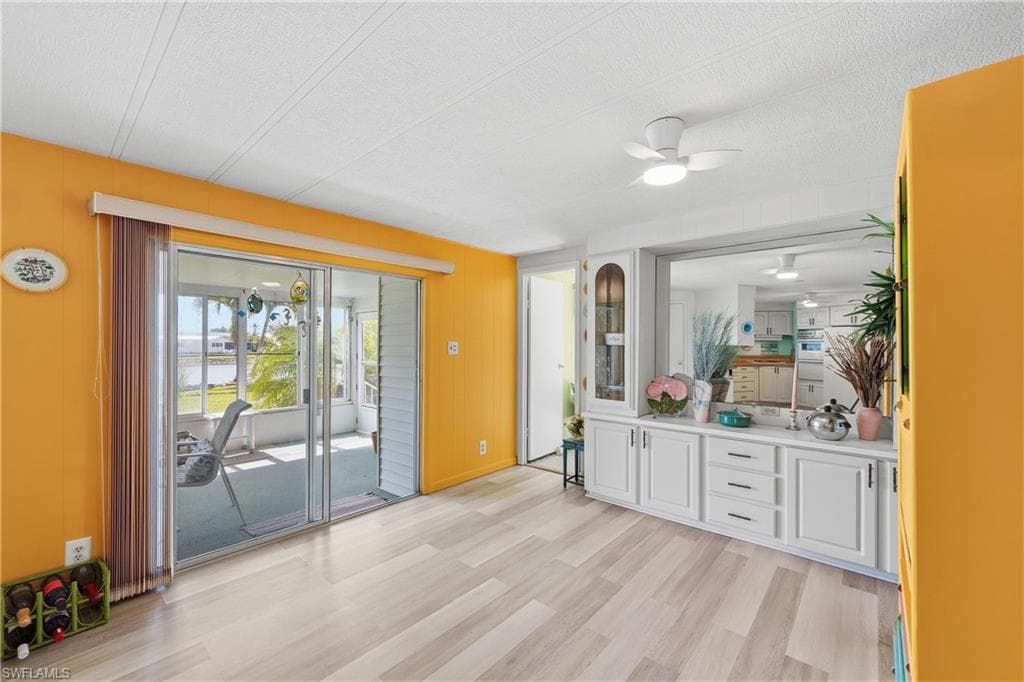 101 Audubon RD-8