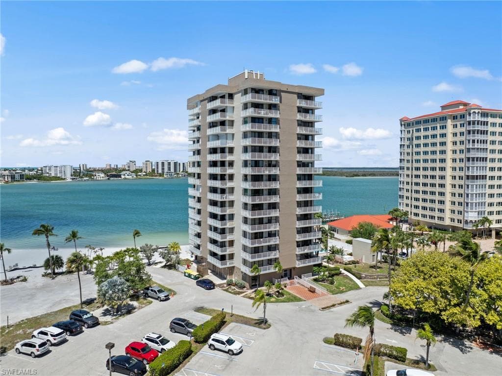 8701 Estero BLVD 507-46