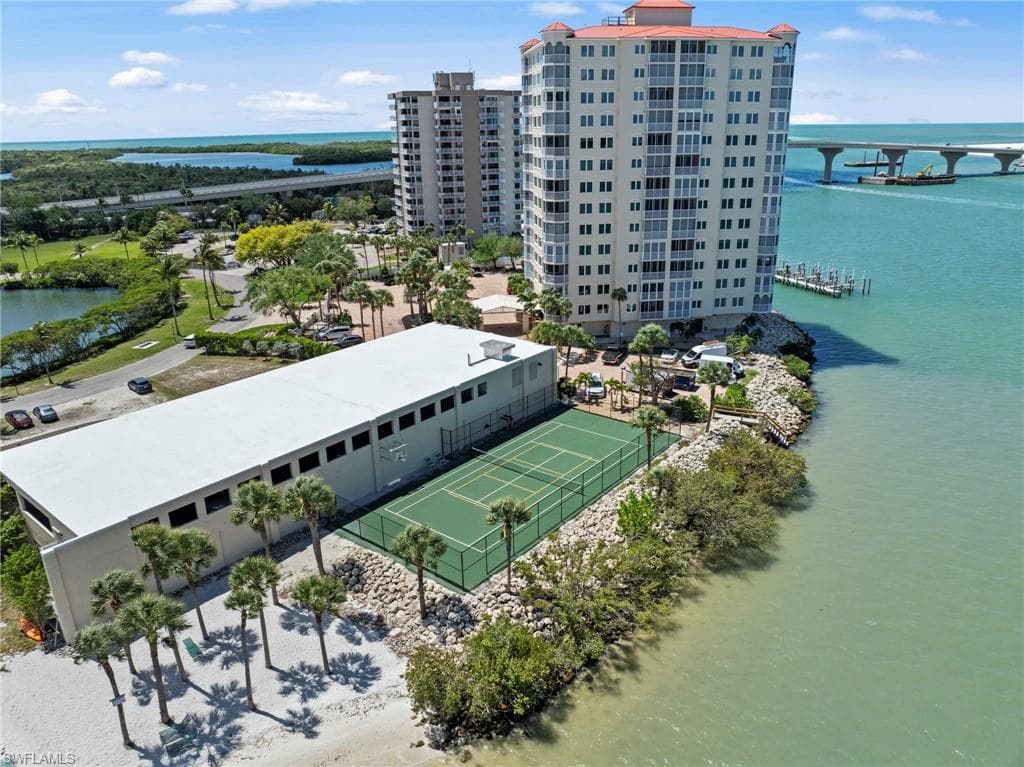 8701 Estero BLVD 507-43