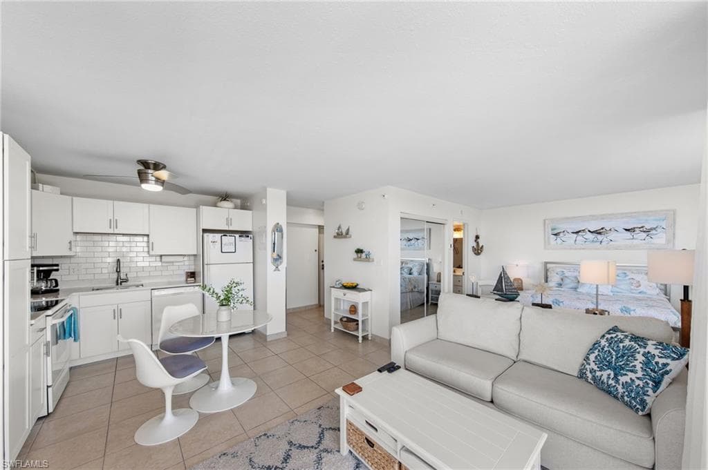 8701 Estero BLVD 507-24