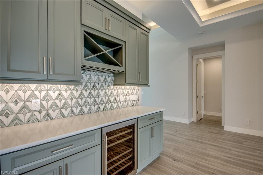 5125 Avalon DR-12