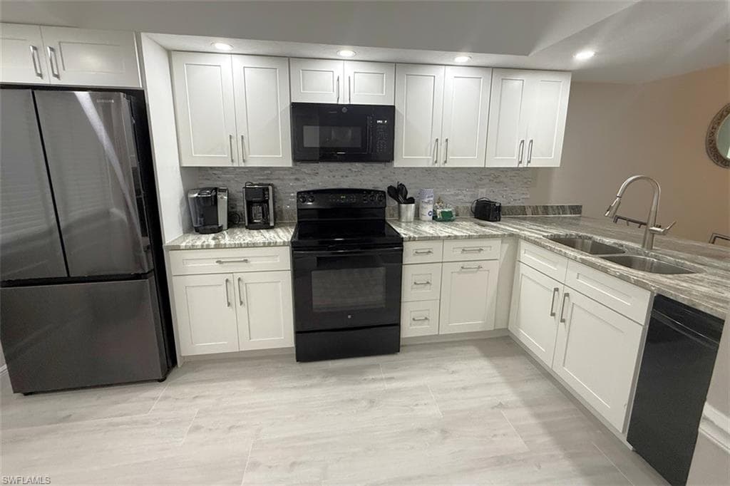 8400 Estero BLVD 103-6