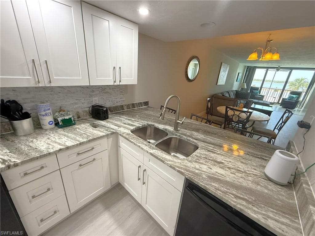 8400 Estero BLVD 103-7