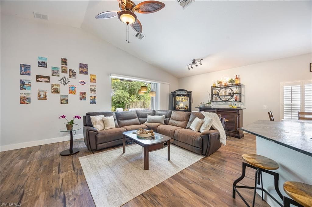 219 Glen Eagle CIR-21