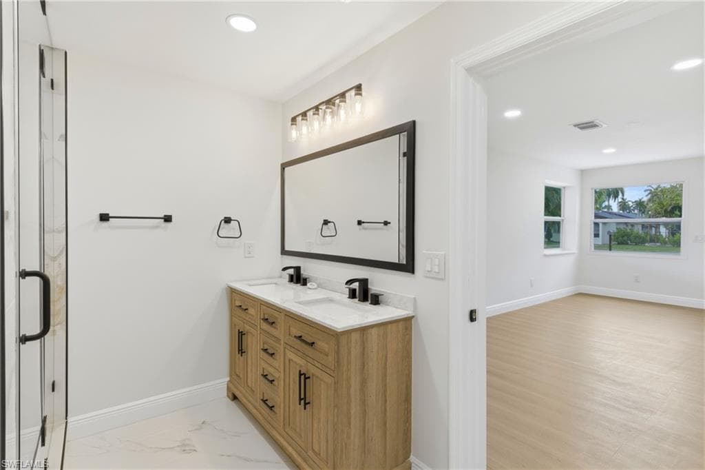 363 New York DR-20