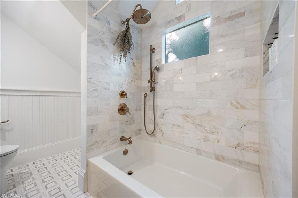 1473 Barcelona AVE-32