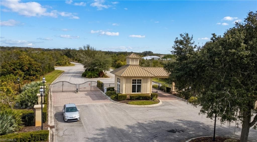 22820 Yellow Button LN-1