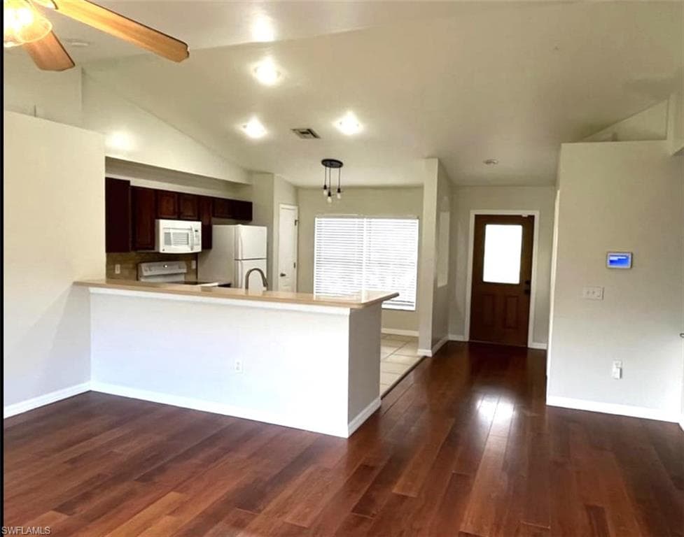 8334 Robin RD-2