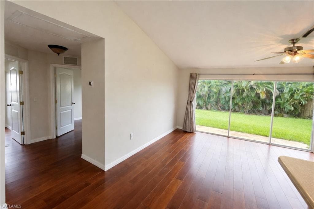 8334 Robin RD-4