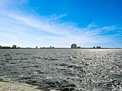 3334 N Key DR 8-13