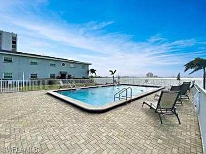 3334 N Key DR 8-17