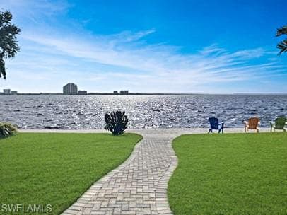 3334 N Key DR 8-12