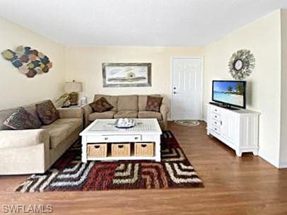 3334 N Key DR 8-8
