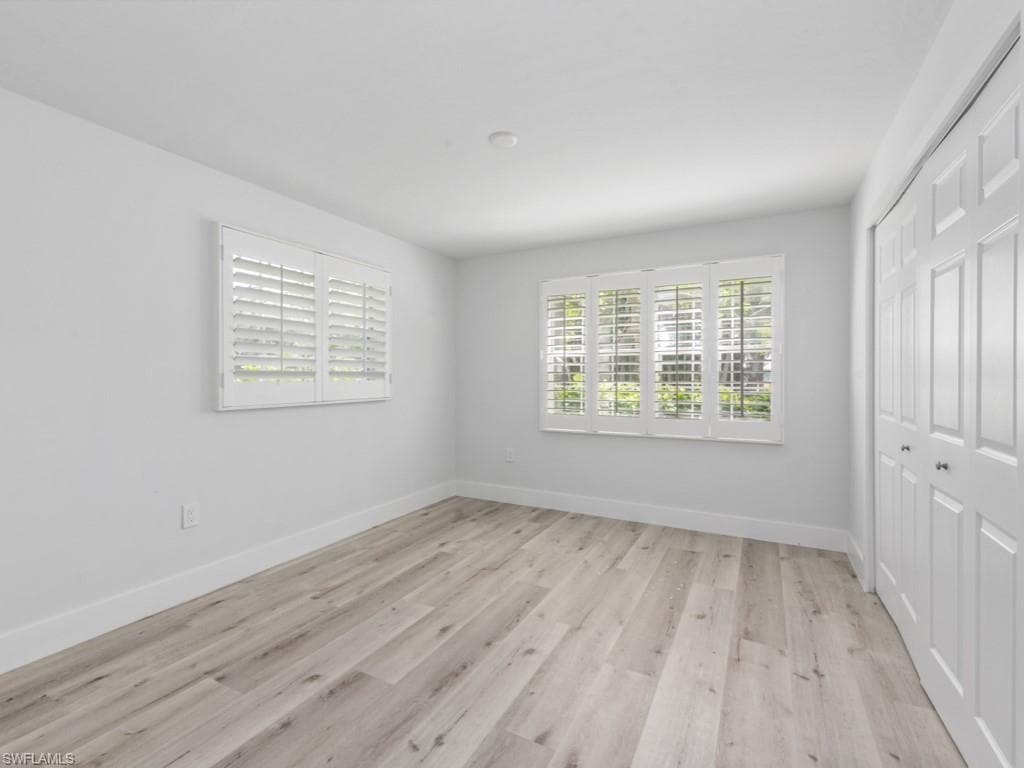 1131 Crayton RD-16