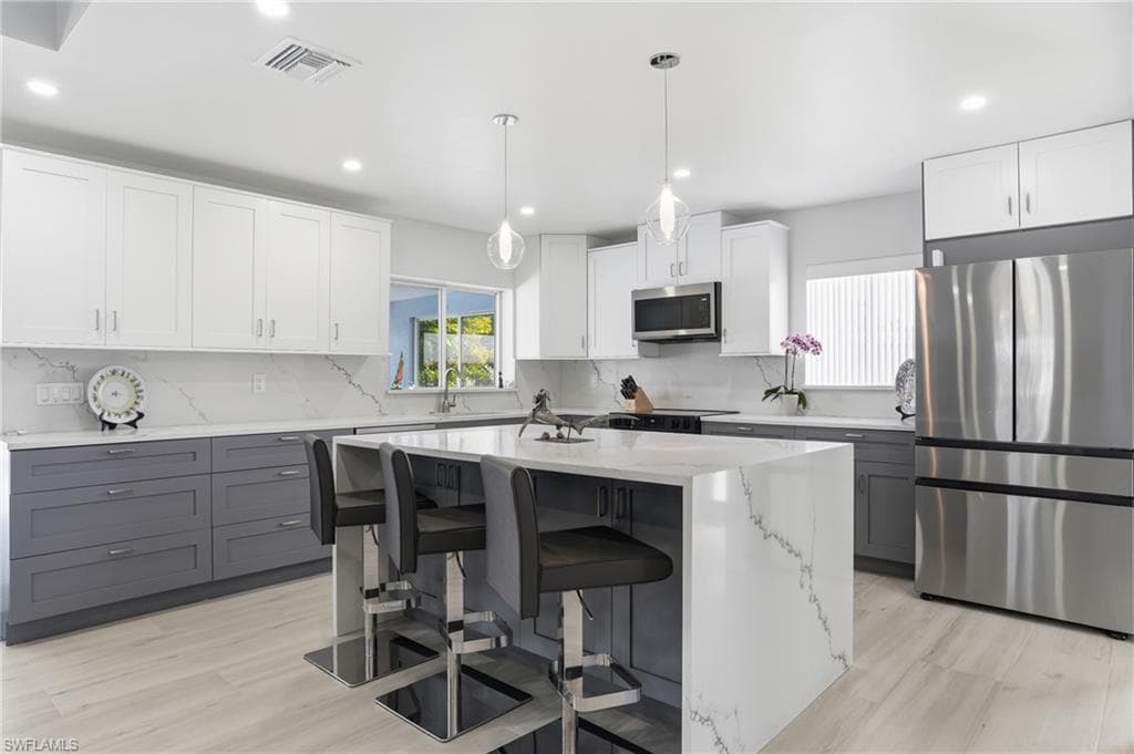 8009 Lagoon RD-23