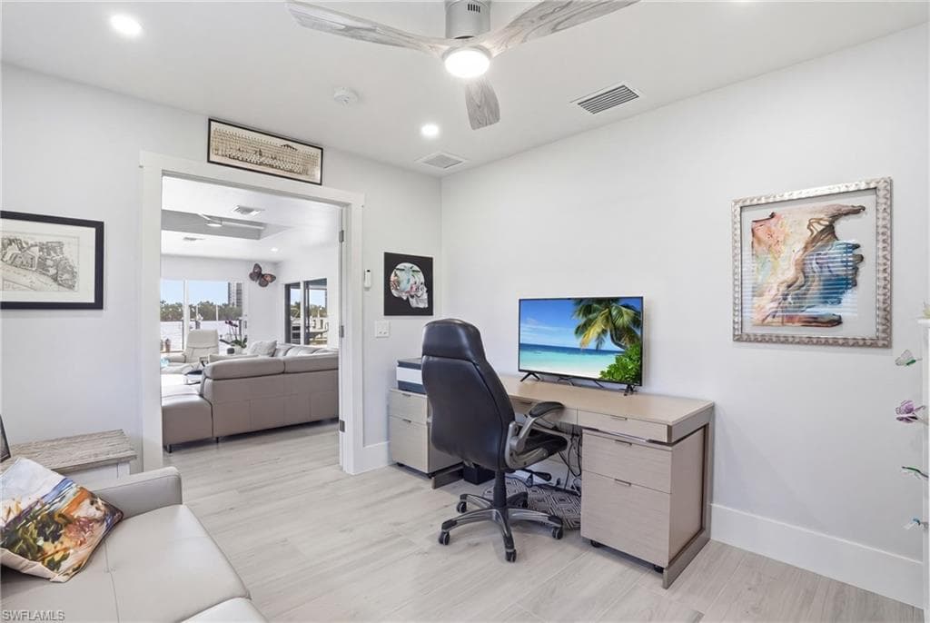 8009 Lagoon RD-34