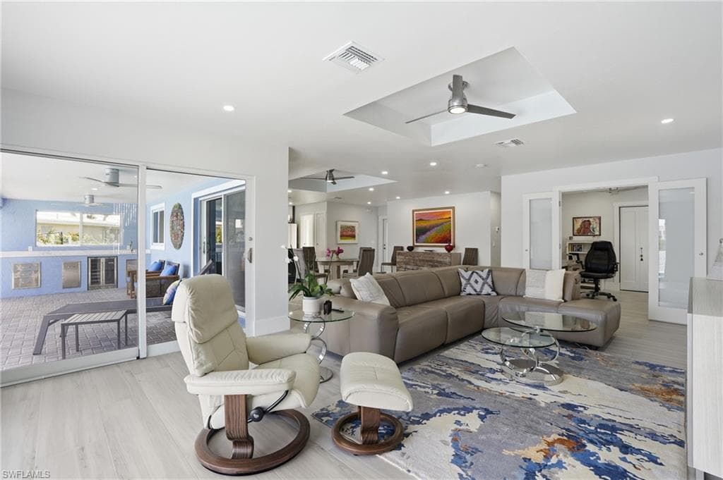 8009 Lagoon RD-18