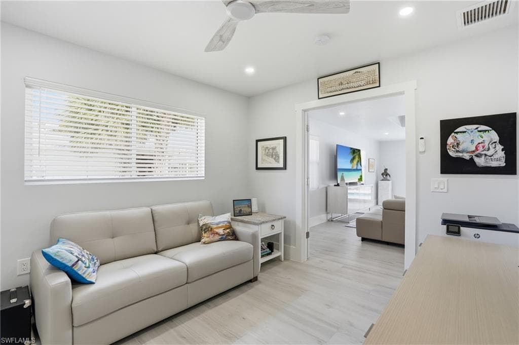8009 Lagoon RD-35