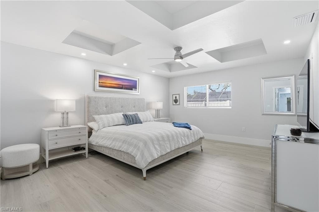 8009 Lagoon RD-25