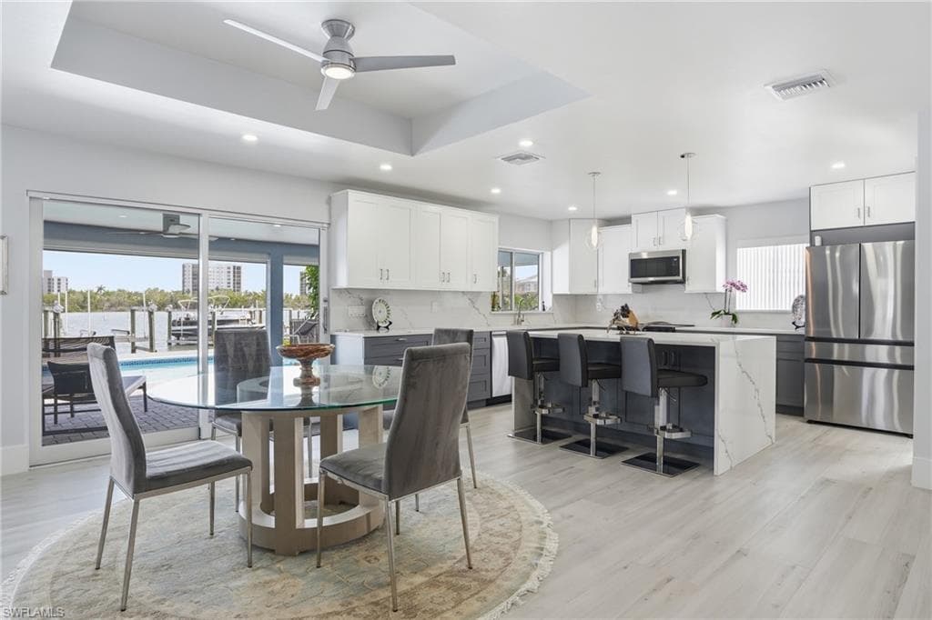 8009 Lagoon RD-21