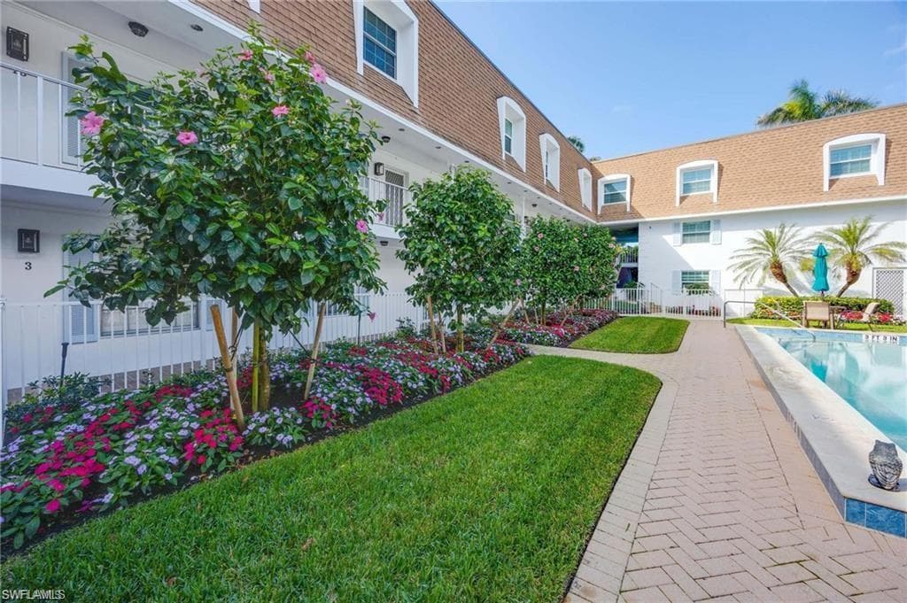 1222 Gordon DR 15-25