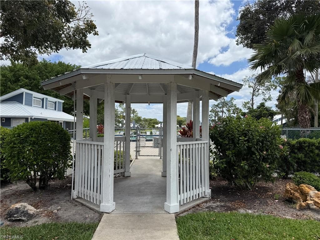 3334 Timberwood CIR-6