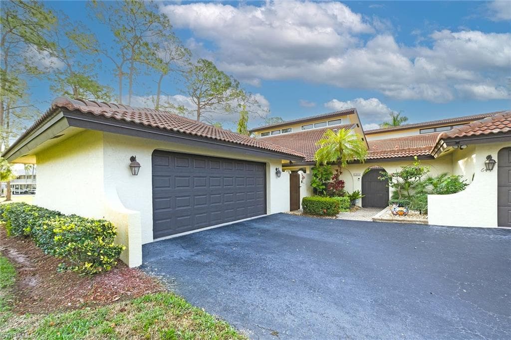 646 Augusta BLVD-3