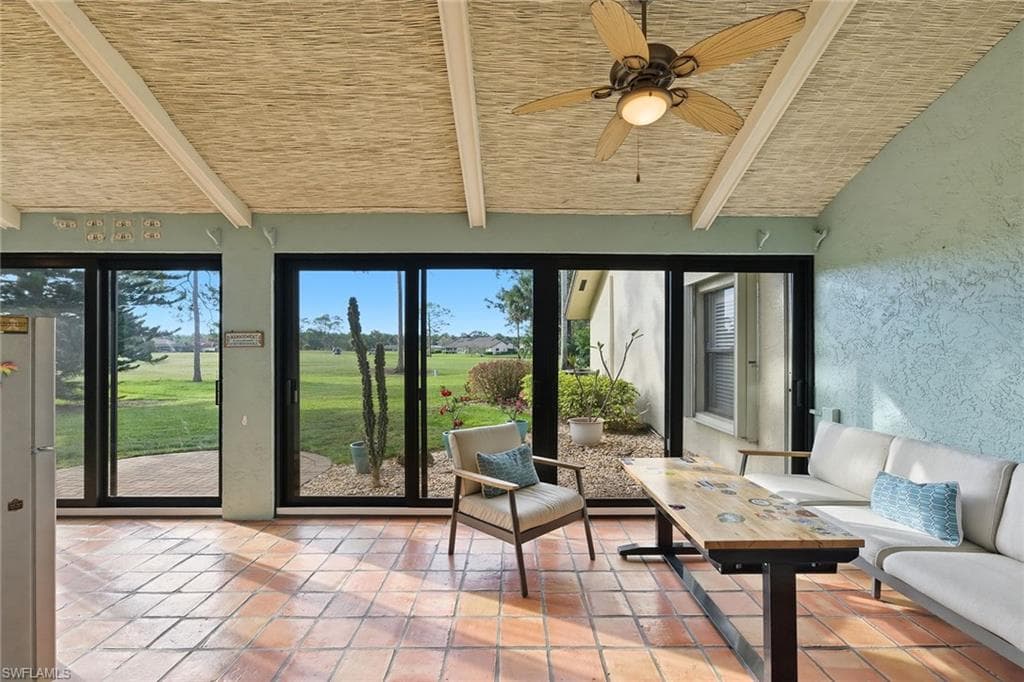 646 Augusta BLVD-34