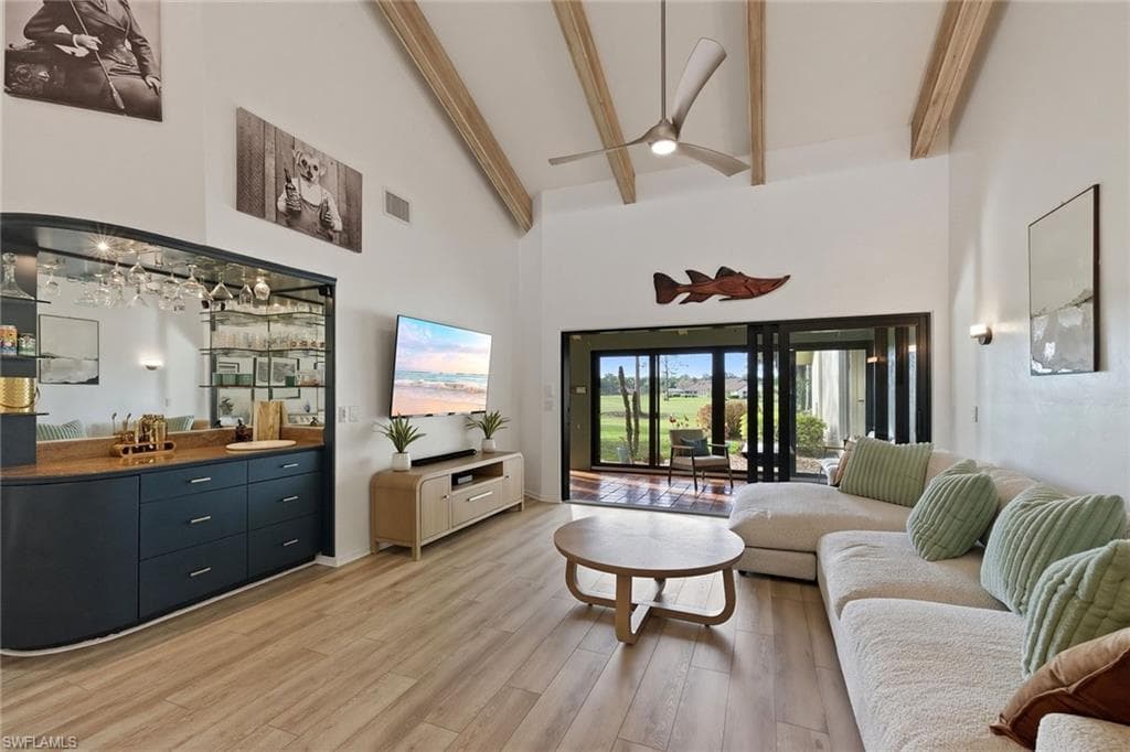 646 Augusta BLVD-10