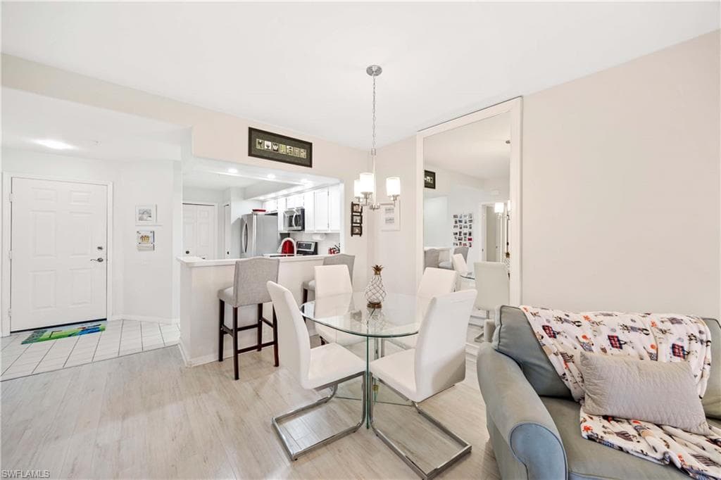 13046 Amberley CT 602R-7