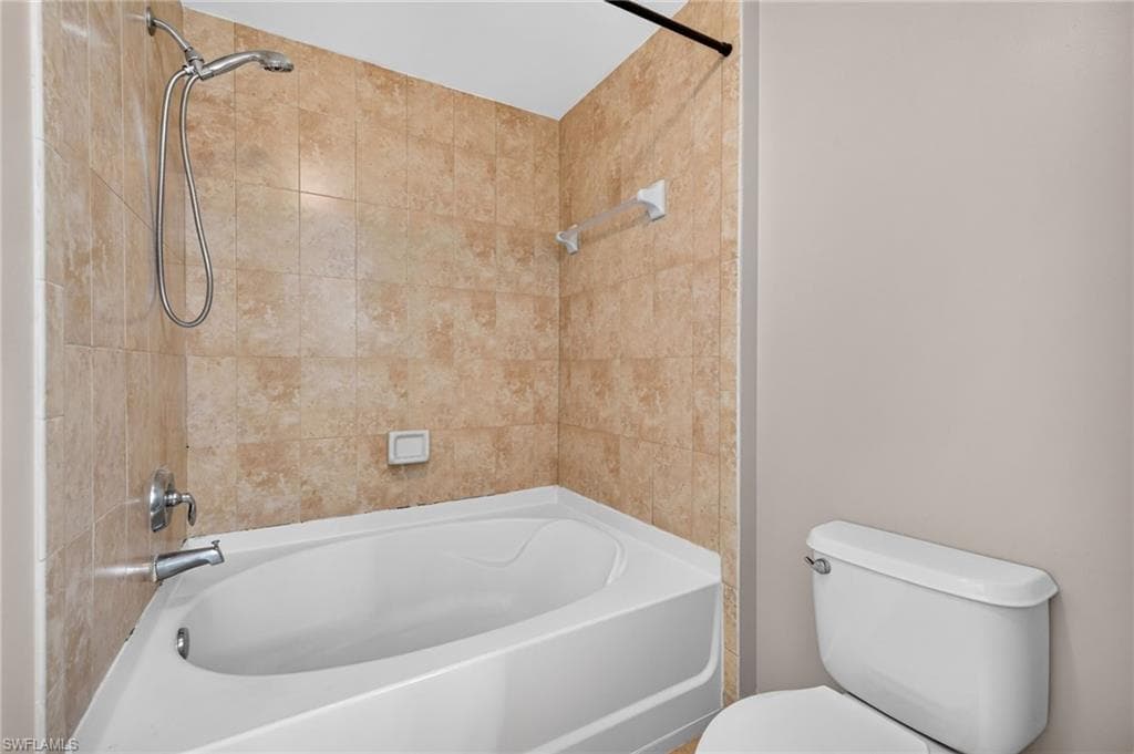 20265 Royal Villagio CT 107-16