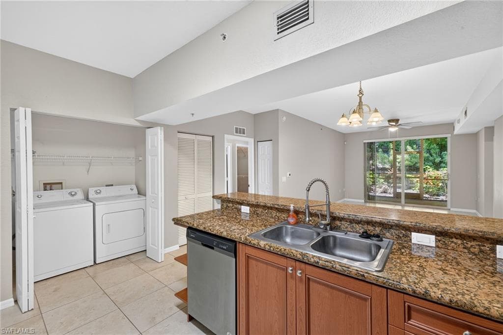 20265 Royal Villagio CT 107-7