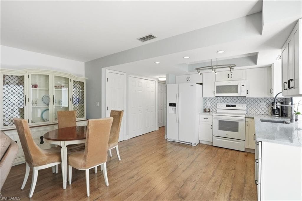 13730 Downing LN W-1-8