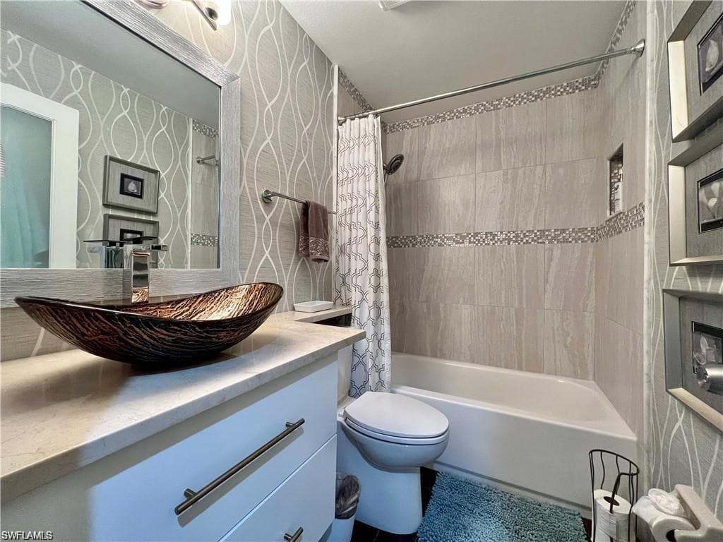 1120 Sarah Jean CIR B205-29