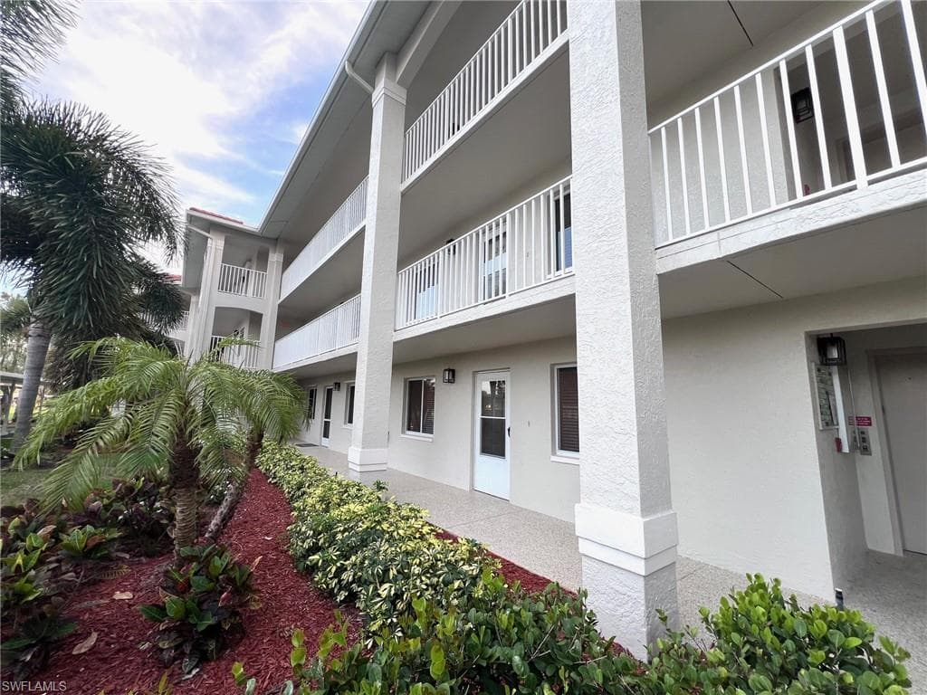 1051 Eastham WAY B104-5