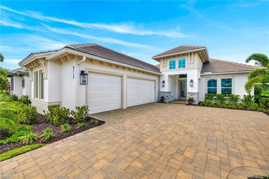 9712 Moonflower LN-1
