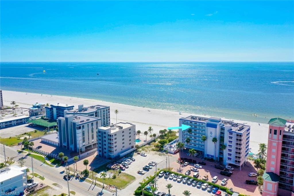 250 Estero BLVD 602-47