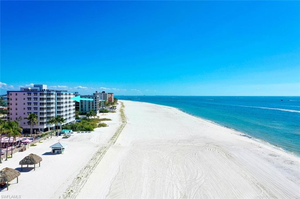 250 Estero BLVD 602-49