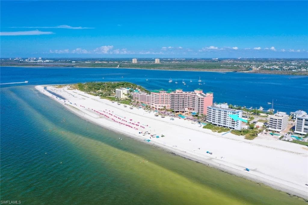 250 Estero BLVD 602-50