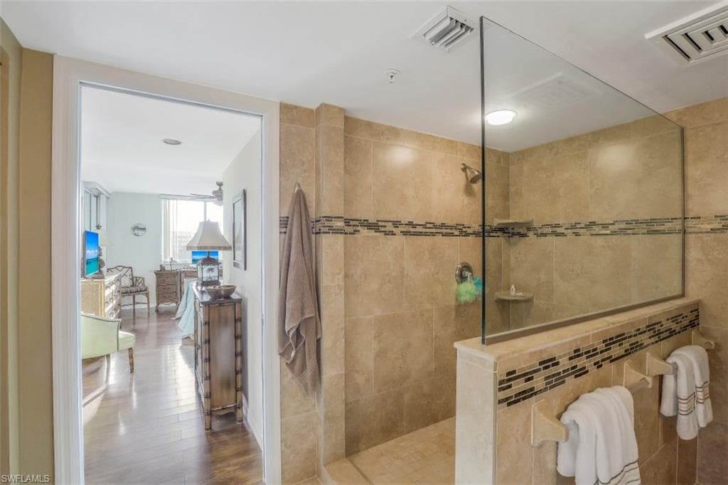 21 Bluebill AVE B401-16