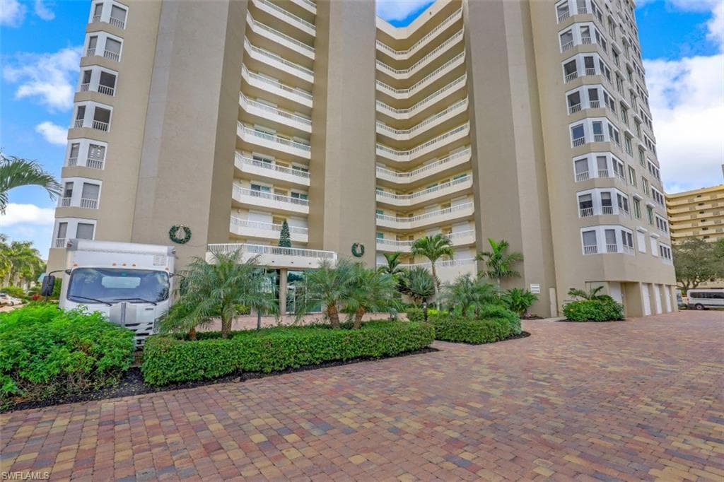 21 Bluebill AVE B401-1