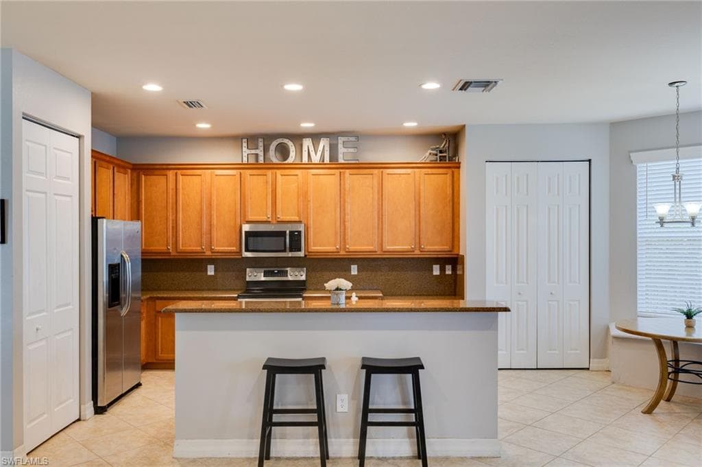 10519 Winged Elm LN-7