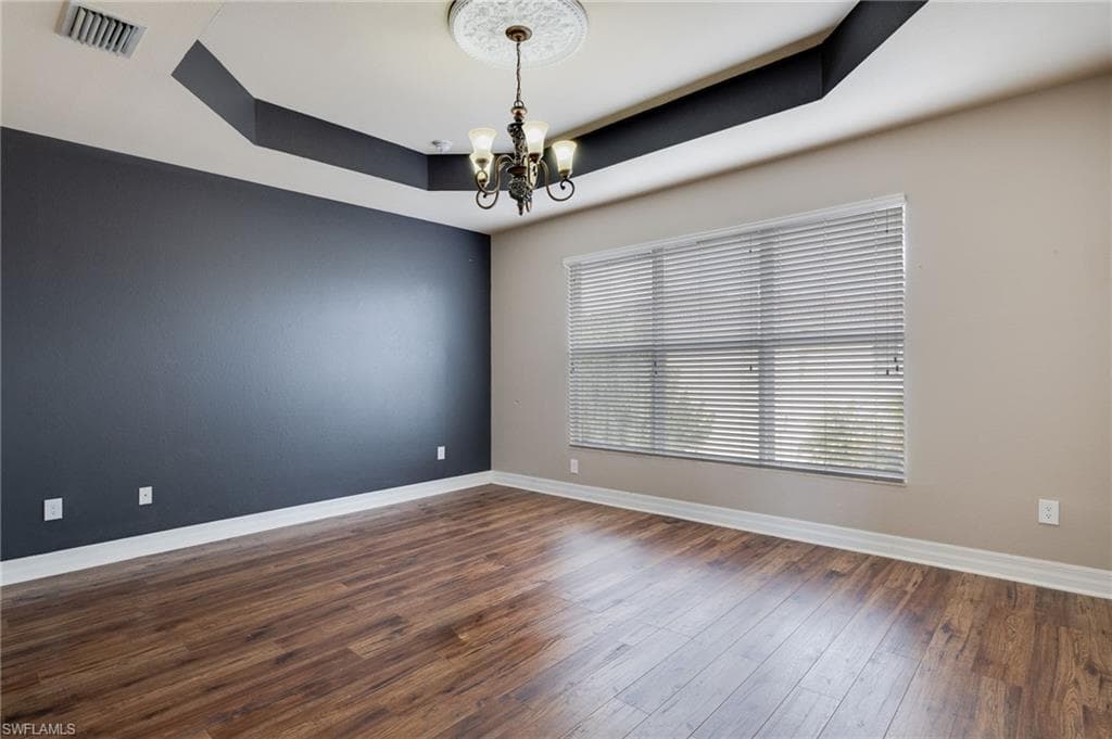 10519 Winged Elm LN-14