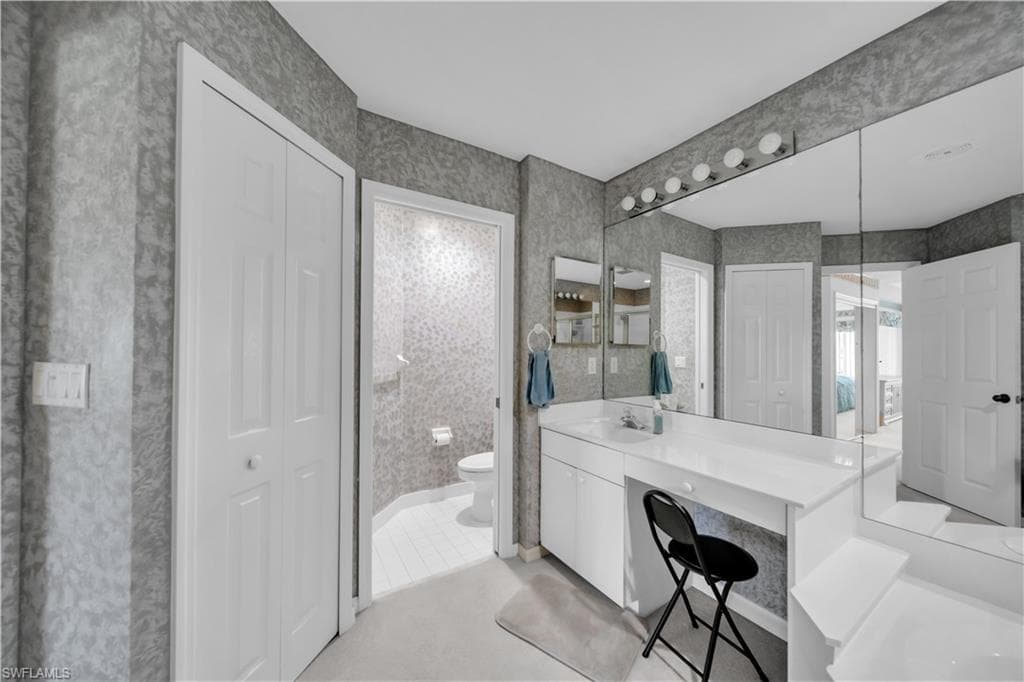 8460 Southbridge DR 3-16