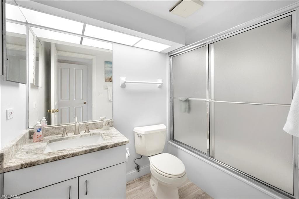 4745 Estero BLVD 104-21