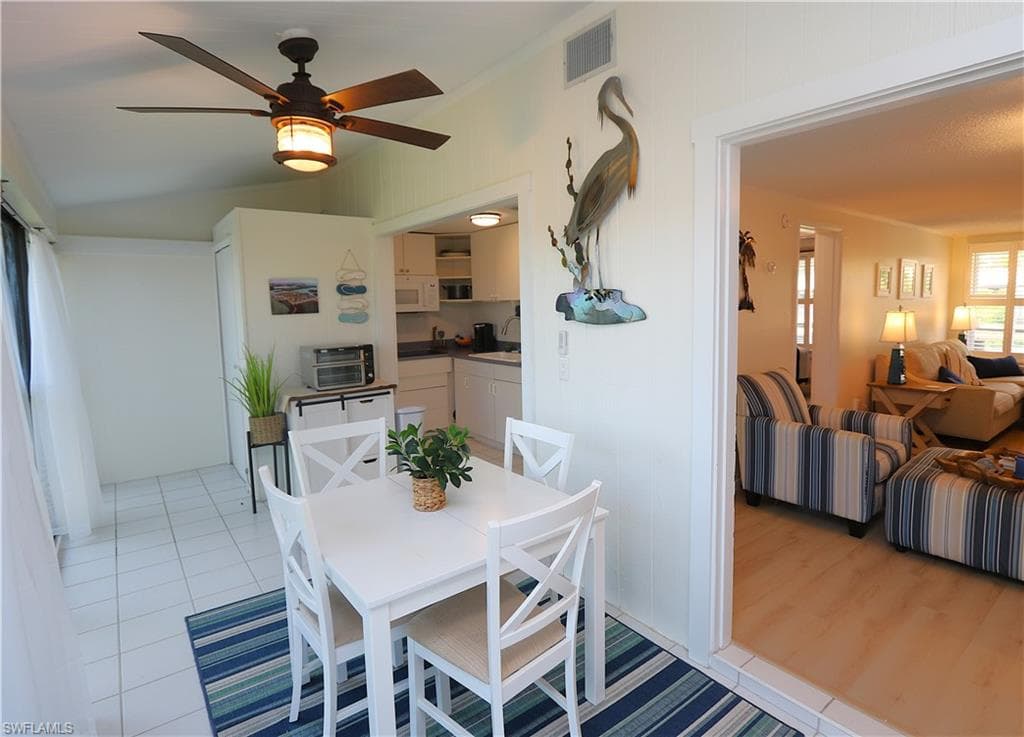 611 Palm AVE F30-11