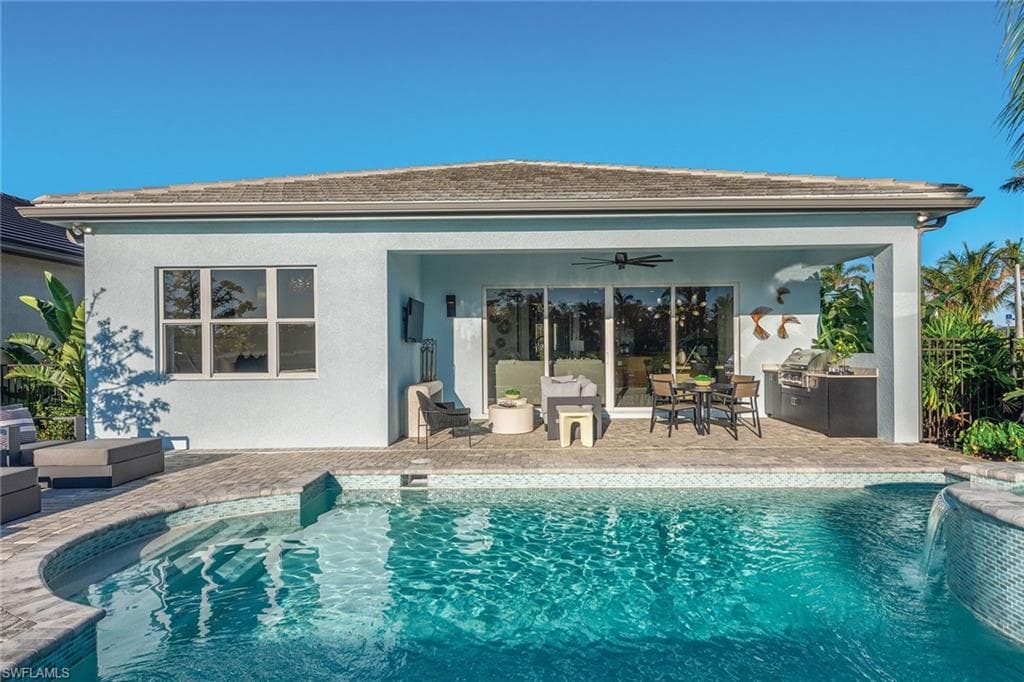 2550 Kingfisher DR-10