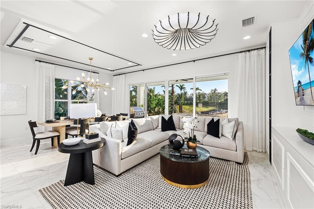 2550 Kingfisher DR-4